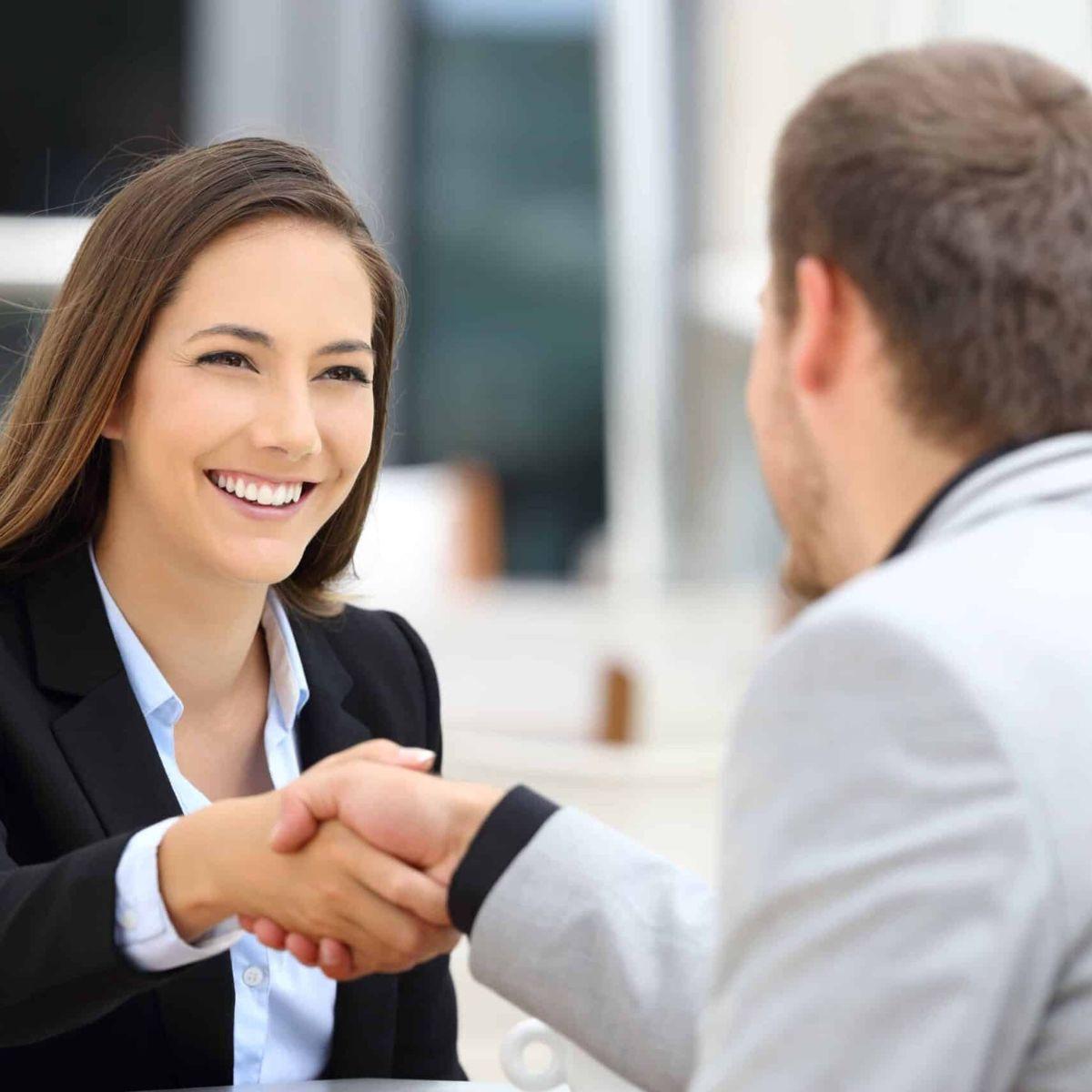 21 Job Interview Tips: How To Make a Great Impression